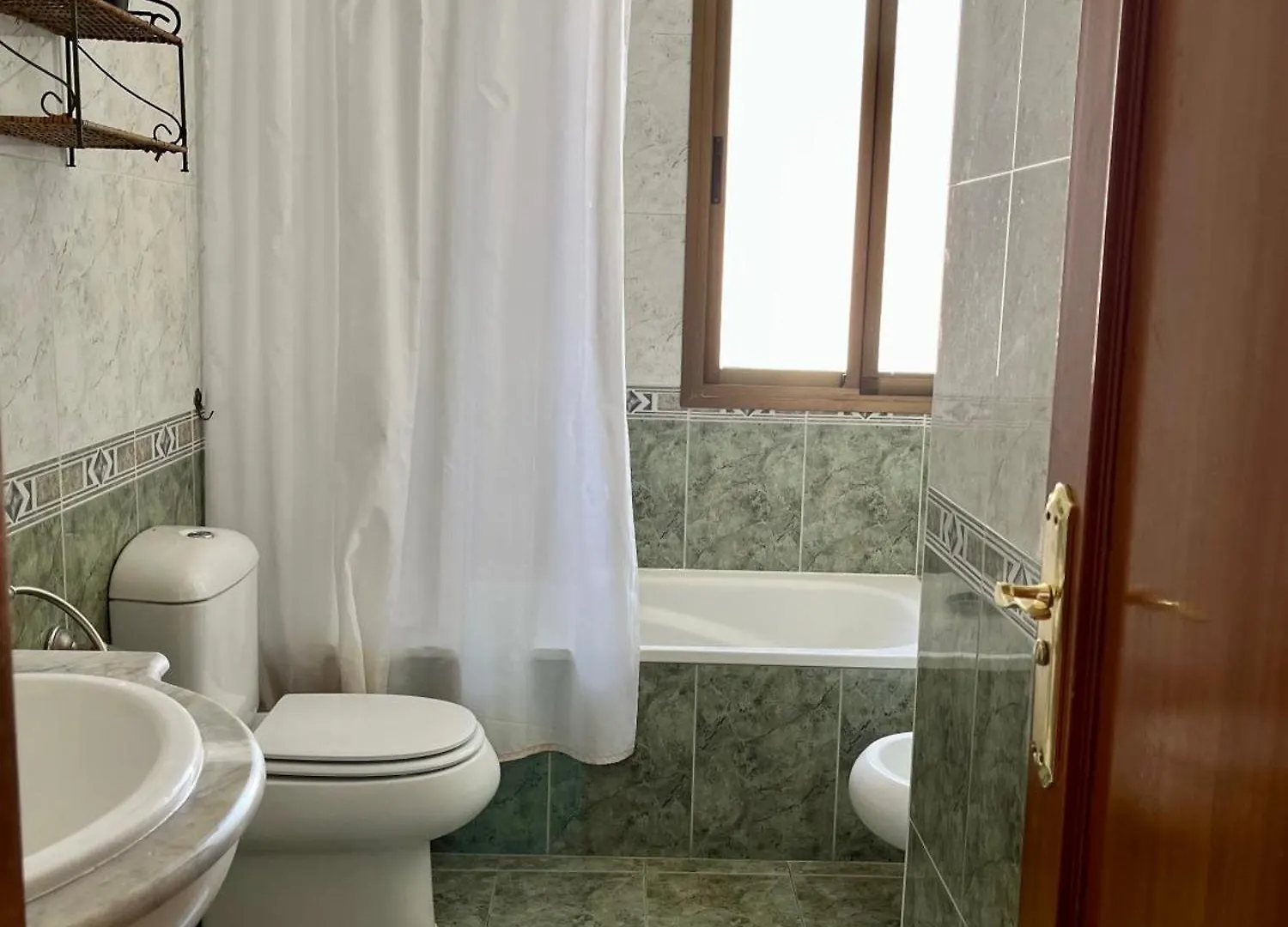 Ideal 2 Bed 2 Bath - Pueblo Evita Benalmadena