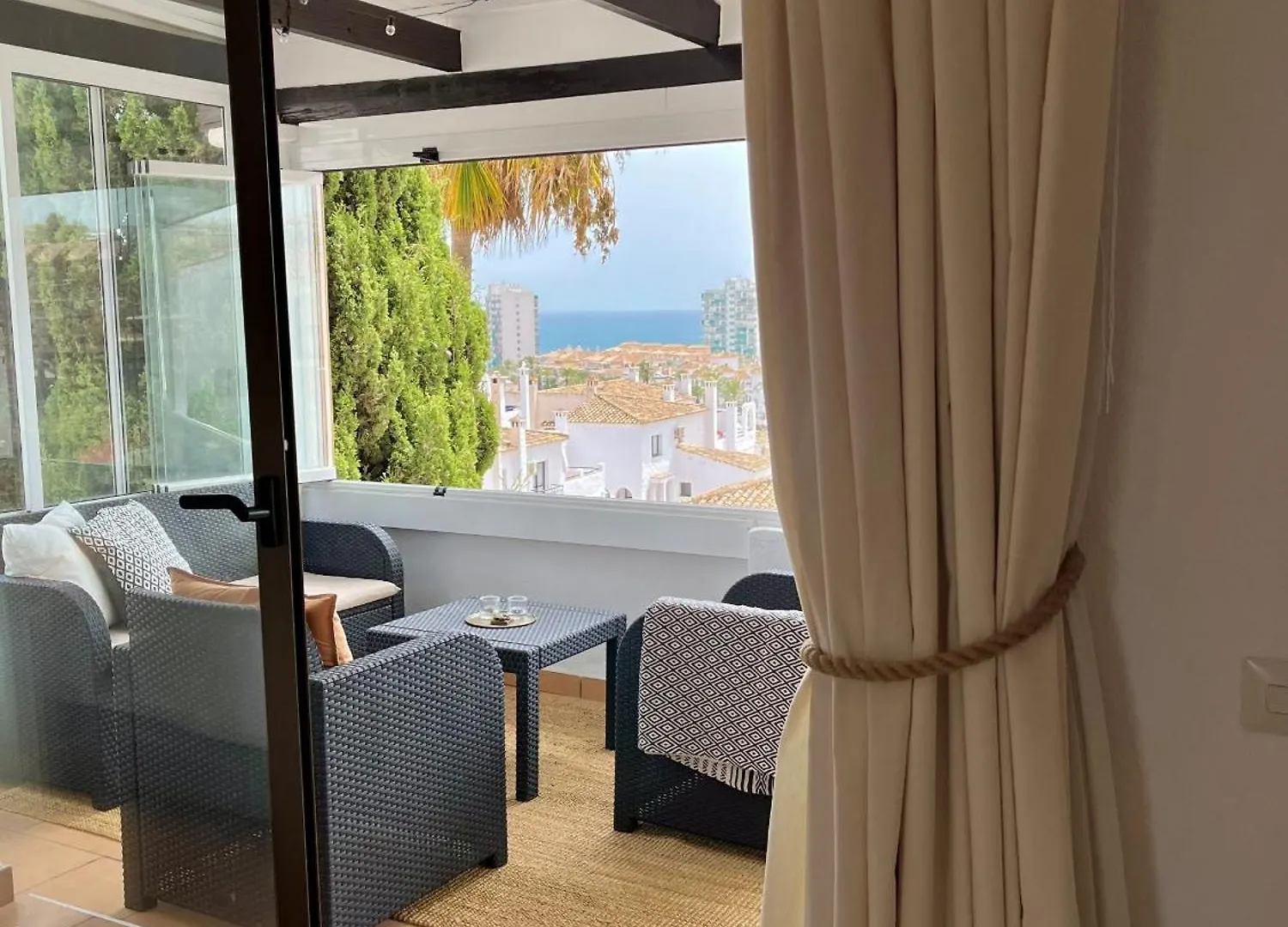 Ideal 2 Bed 2 Bath - Pueblo Evita Benalmadena