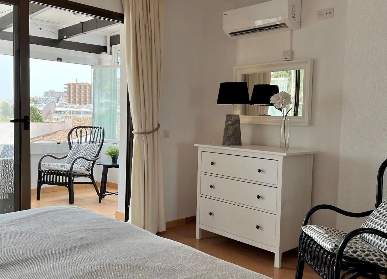 Ideal 2 Bed 2 Bath - Pueblo Evita Benalmadena