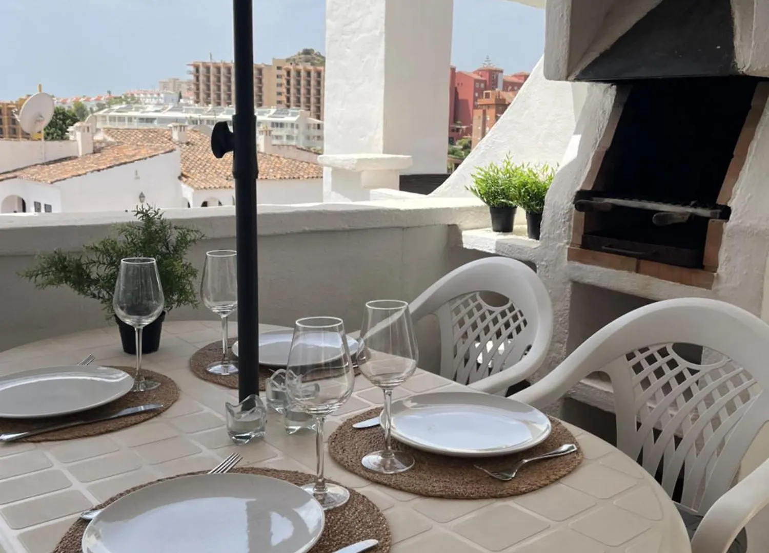 Ideal 2 Bed 2 Bath - Pueblo Evita Benalmadena 0*,
