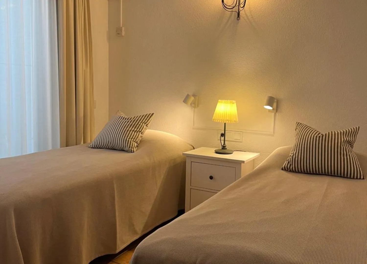 Apartment Ideal 2 Bed 2 Bath - Pueblo Evita Benalmadena Spain