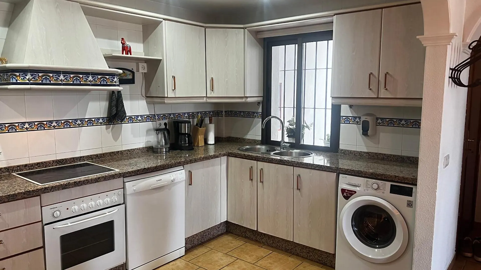 Ideal 2 Bed 2 Bath - Pueblo Evita Benalmadena Spain